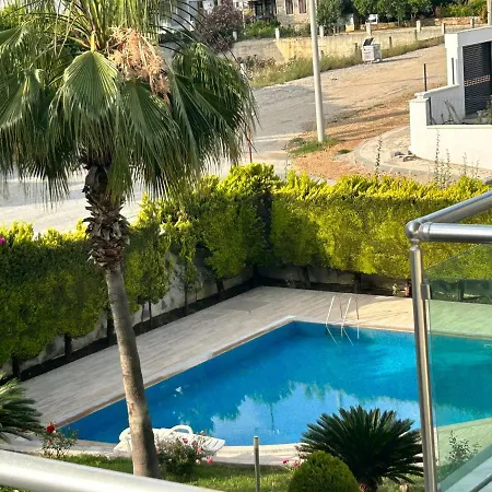 شقة Luxury Pool Near The Beach *